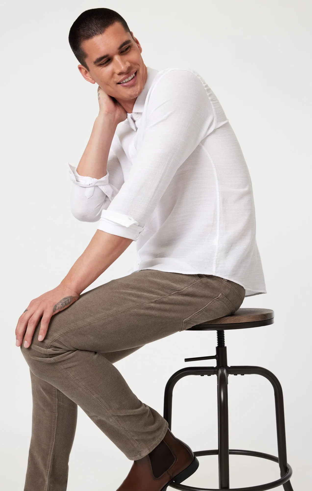 JAKE SLIM LEG IN WINTER TWIG CORD sold by Mavi