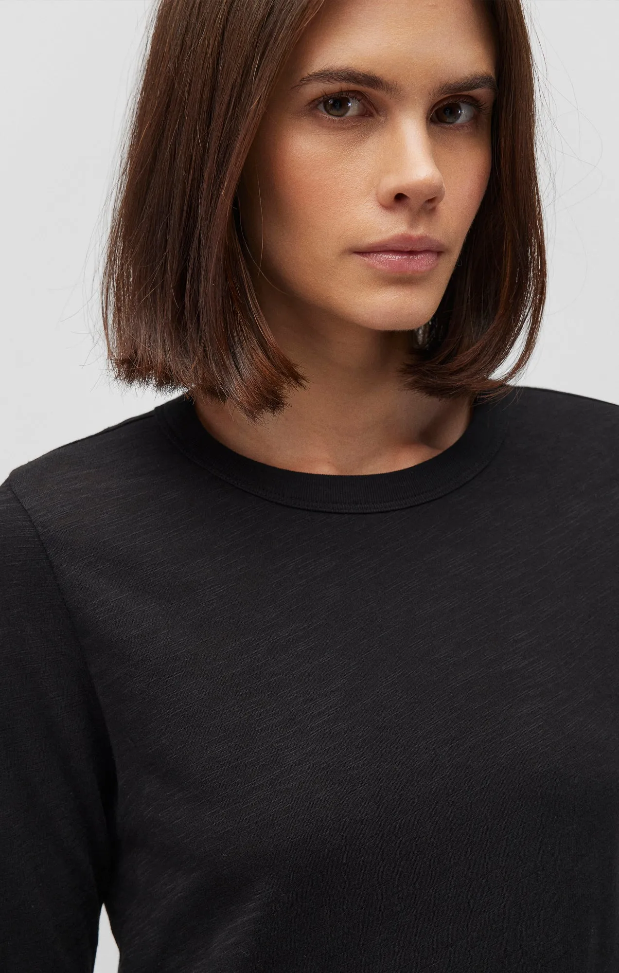 LONG SLEEVE CREW NECK T-SHIRT IN BLACK sold by Mavi product image thumbnail 4