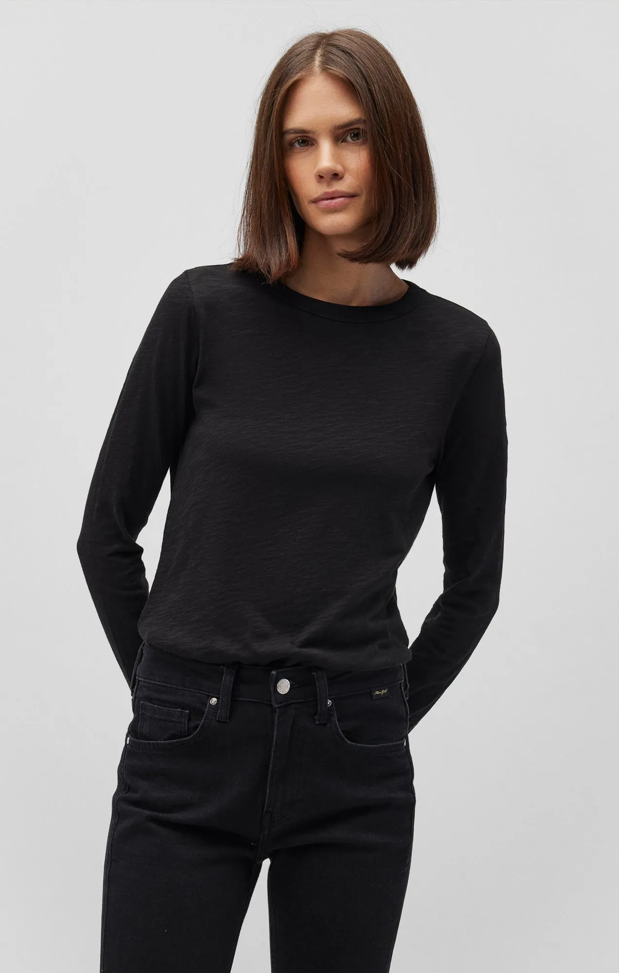 LONG SLEEVE CREW NECK T-SHIRT IN BLACK sold by Mavi