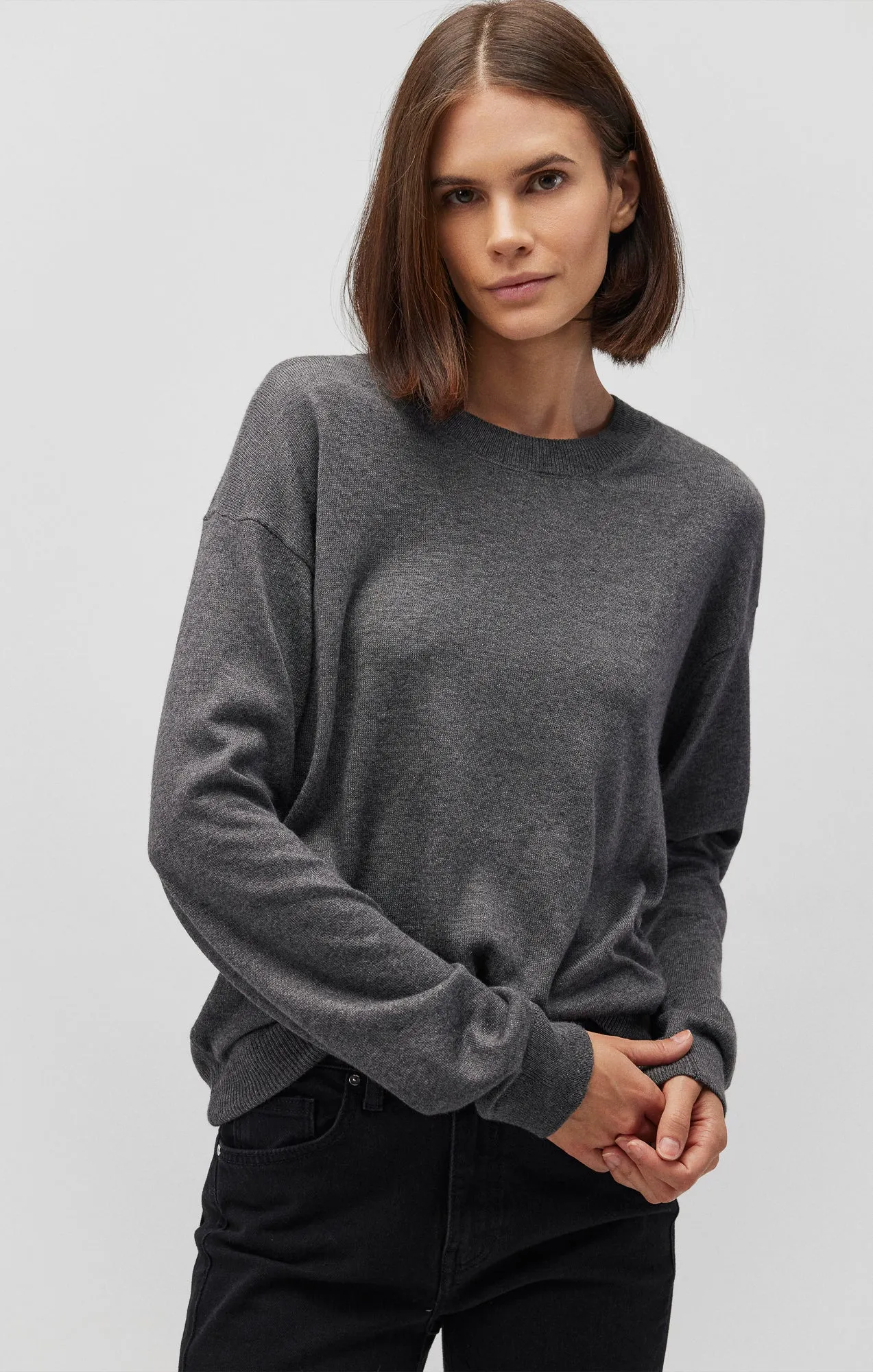 CREW NECK SWEATER IN MID GREY MELANGE sold by Mavi