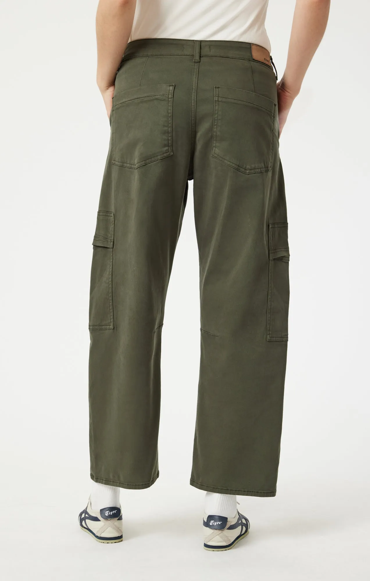 VINNIE BARREL CARGO IN IVY CASUAL TWILL sold by Mavi product image thumbnail 5