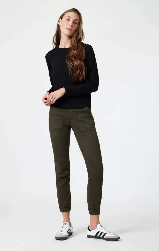 IVY SLIM CARGO IN DARK GREEN LUXE TWILL sold by Mavi