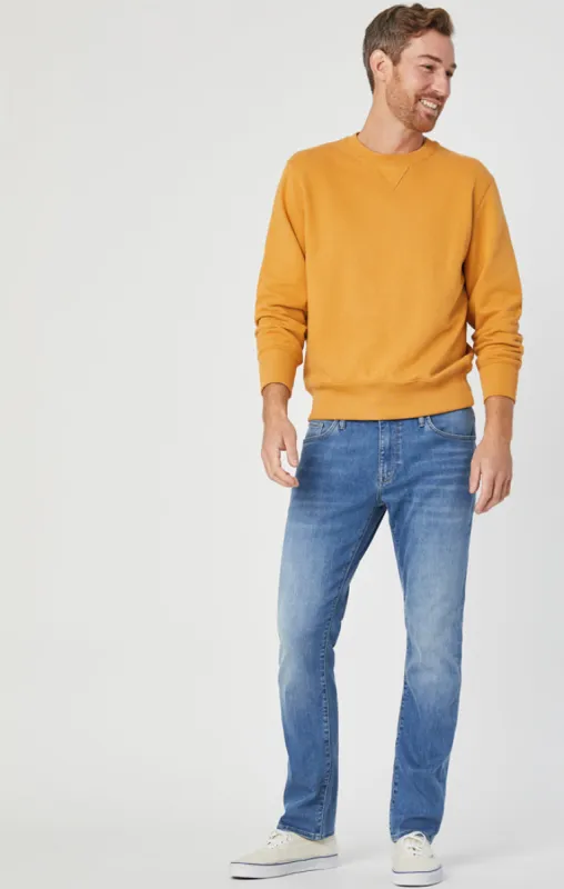 STEVE ATHLETIC FIT IN LIGHT SUPERMOVE sold by Mavi