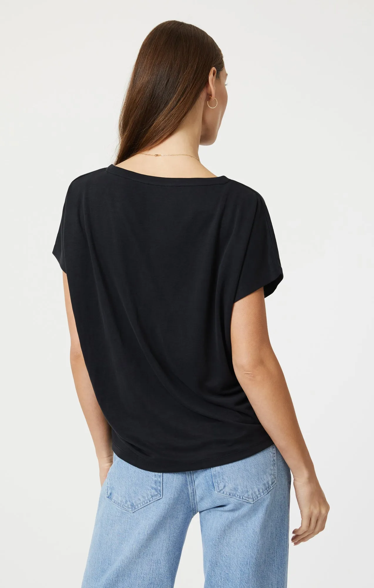 LUXE TOUCH TENCEL™ BOAT NECK T-SHIRT IN BLACK sold by Mavi product image thumbnail 3