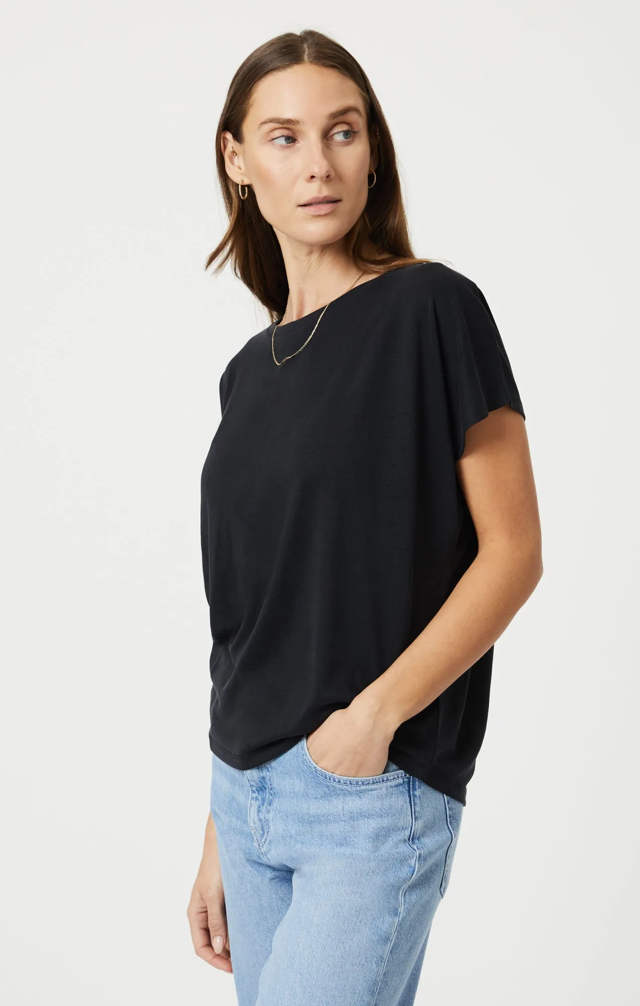 LUXE TOUCH TENCEL™ BOAT NECK T-SHIRT IN BLACK sold by Mavi product image thumbnail 2