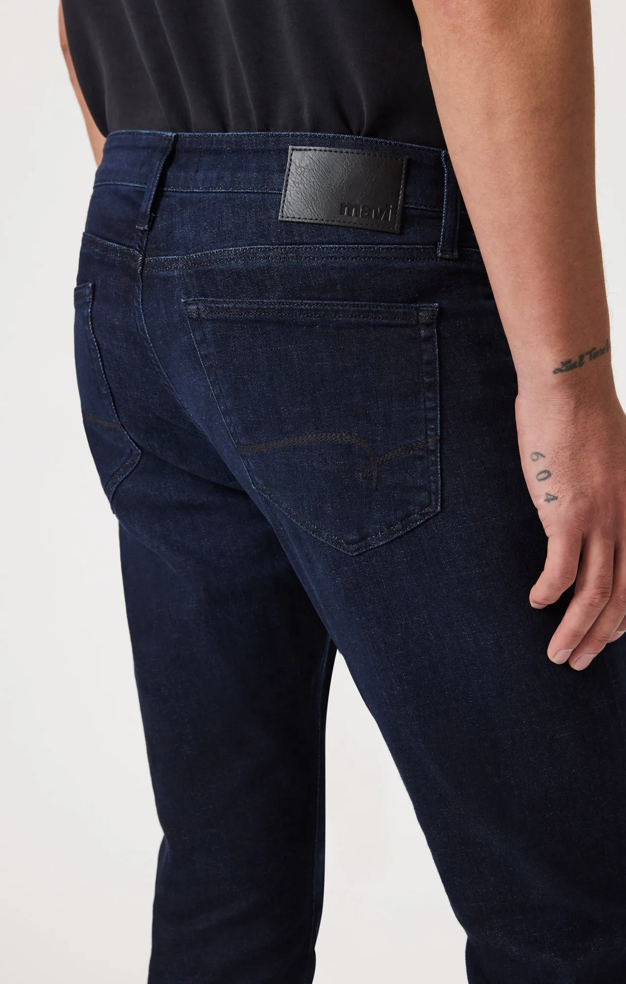 MARCUS SLIM STRAIGHT LEG IN MIDNIGHT SKY FEATHER BLUE sold by Mavi product image thumbnail 5