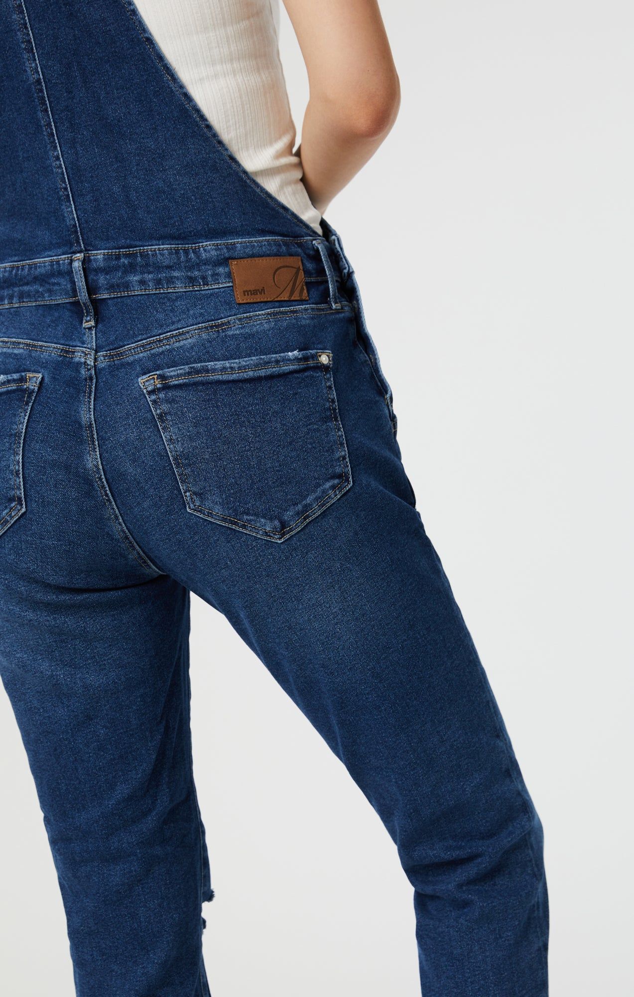 EDERA OVERALLS IN DARK RIPPED LA VINTAGE sold by Mavi product image thumbnail 4