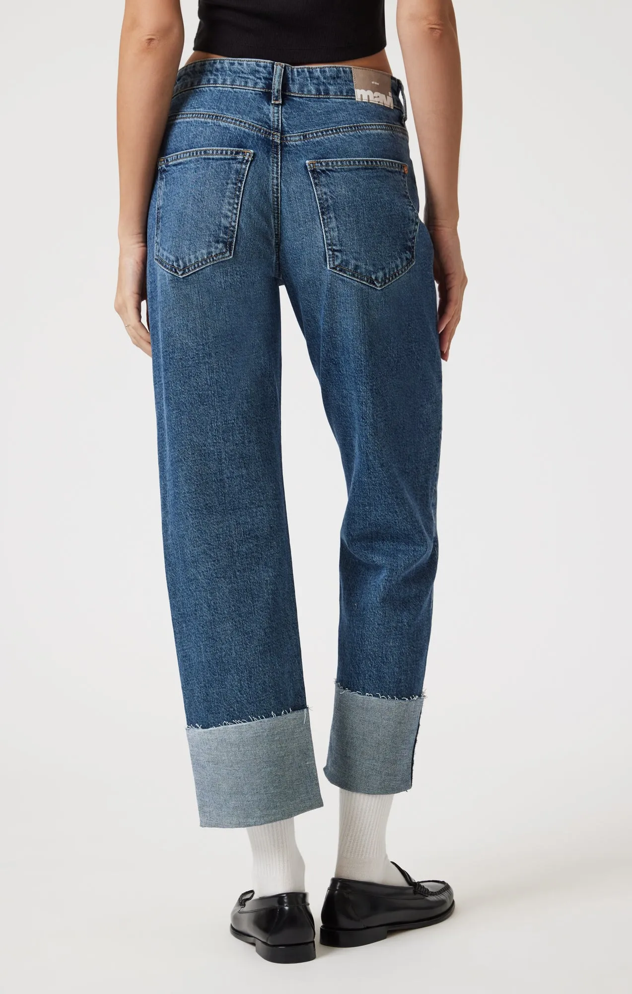 SAVANNAH CUFFED STRAIGHT LEG IN SHADED CLASSIC BLUE sold by Mavi product image thumbnail 5