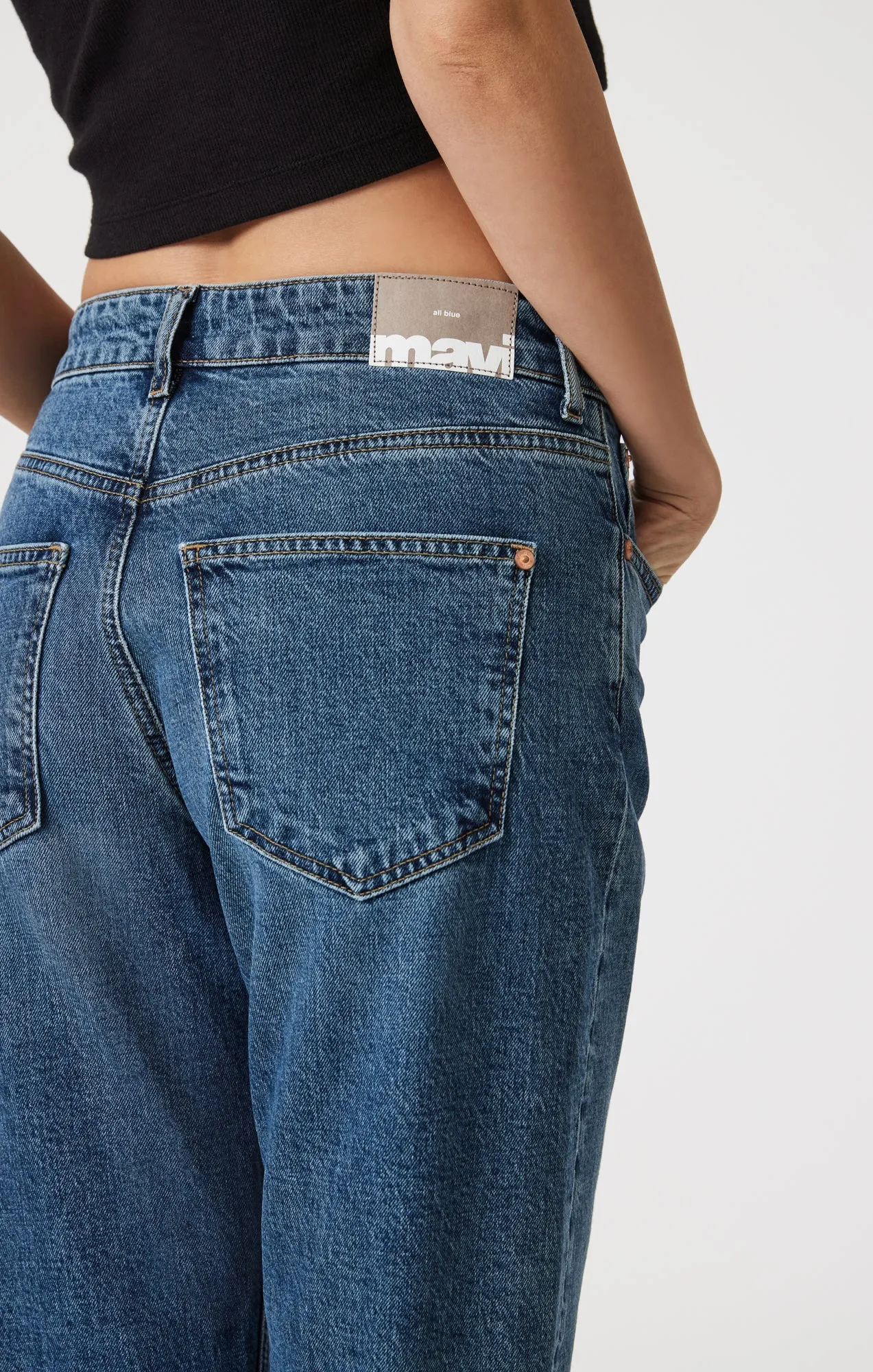 SAVANNAH CUFFED STRAIGHT LEG IN SHADED CLASSIC BLUE sold by Mavi product image thumbnail 4