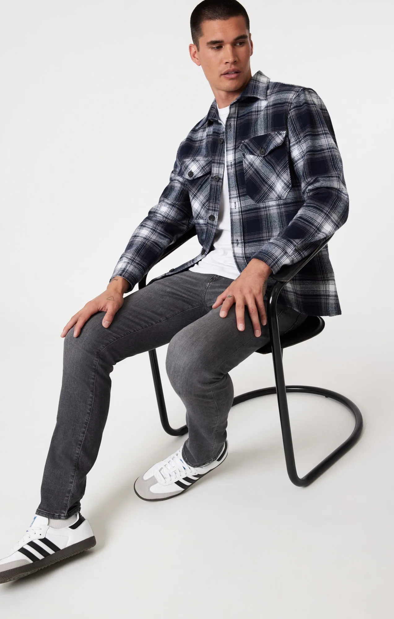 ZACH STRAIGHT LEG IN MID SMOKE SUPERMOVE sold by Mavi product image thumbnail 2