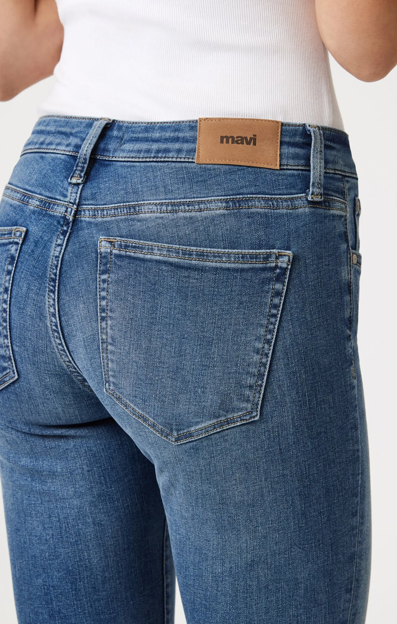 ALEXA SKINNY IN DARK BRUSHED TRIBECA sold by Mavi product image thumbnail 4