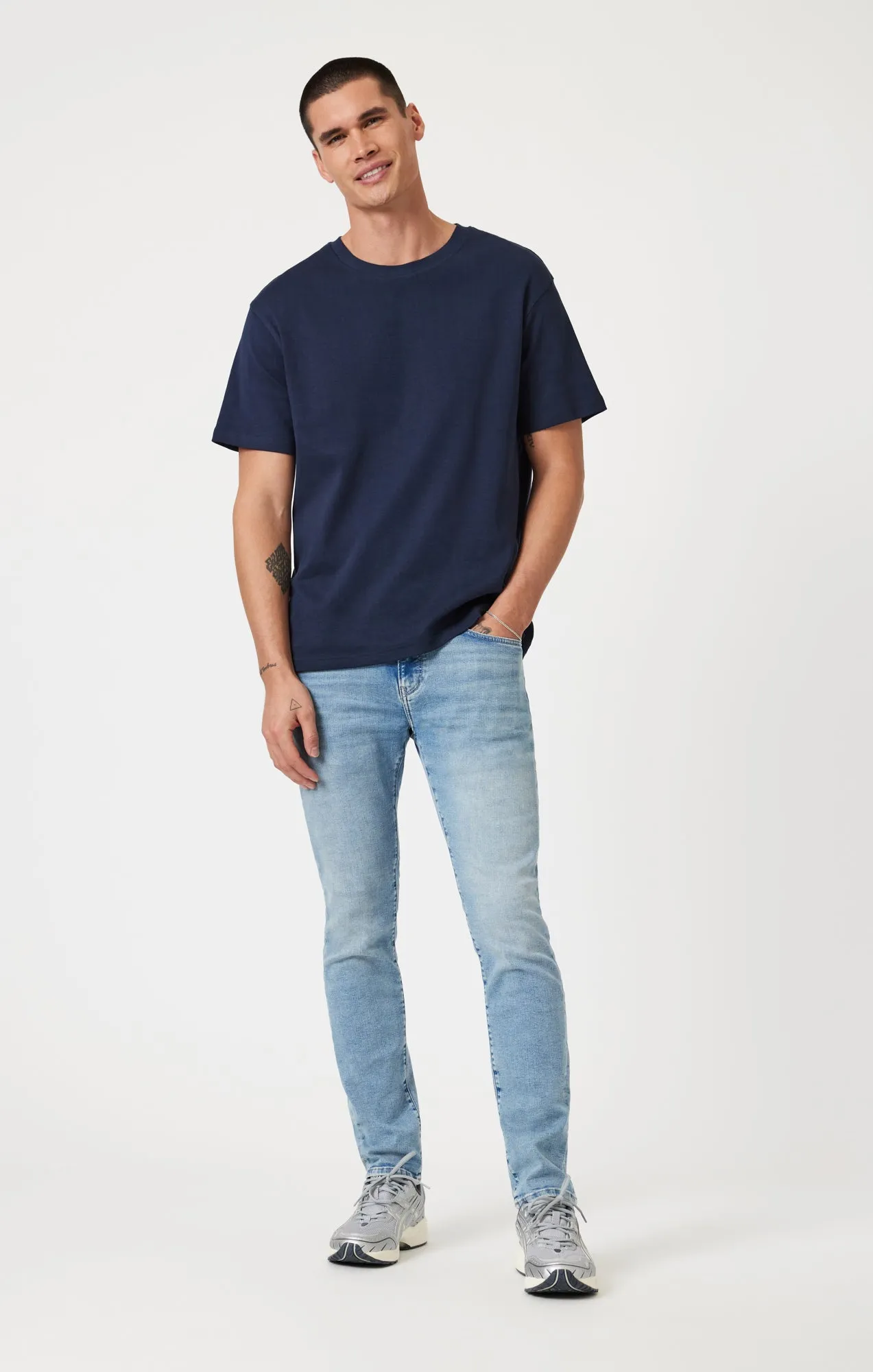 JAKE SLIM LEG IN LIGHT USED FEATHER BLUE sold by Mavi