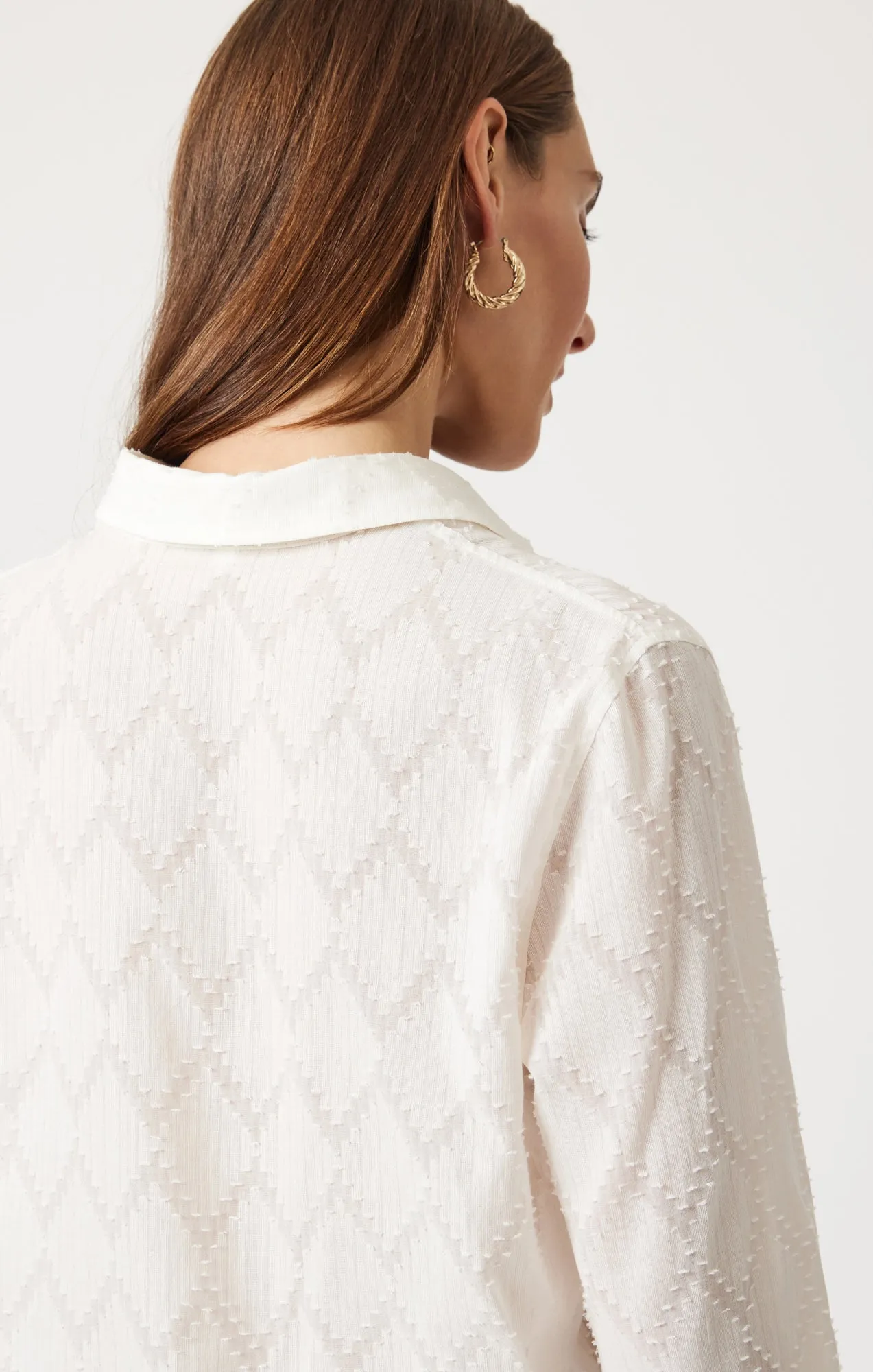 SHEER TEXTURED BUTTON-UP SHIRT IN ANTIQUE WHITE sold by Mavi product image thumbnail 5