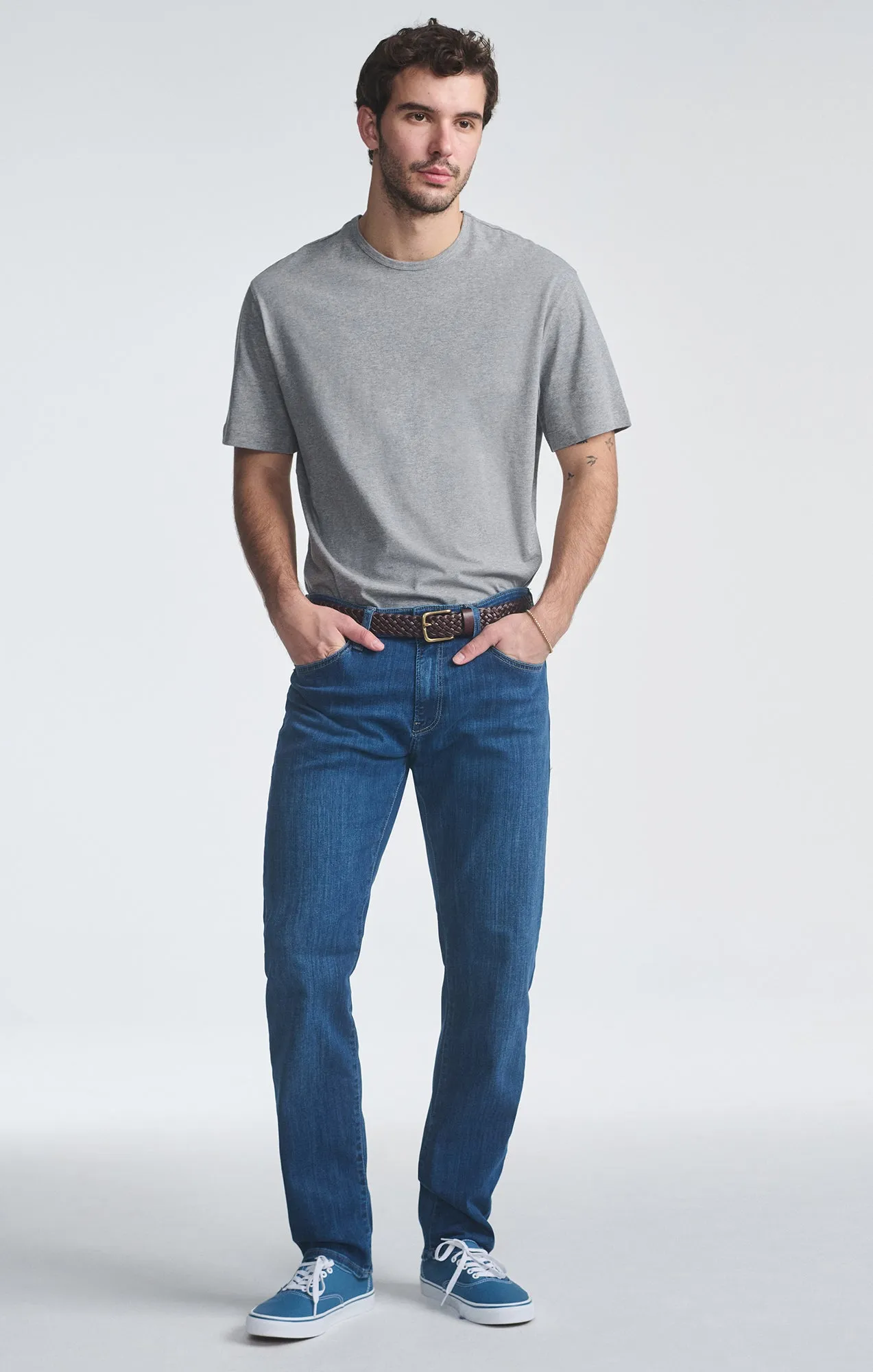 MARCUS SLIM STRAIGHT LEG IN DARK BRUSHED SUPERMOVE sold by Mavi