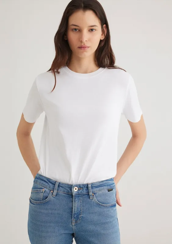 CASUAL SHORT SLEEVE CREW NECK T-SHIRT IN WHITE sold by Mavi