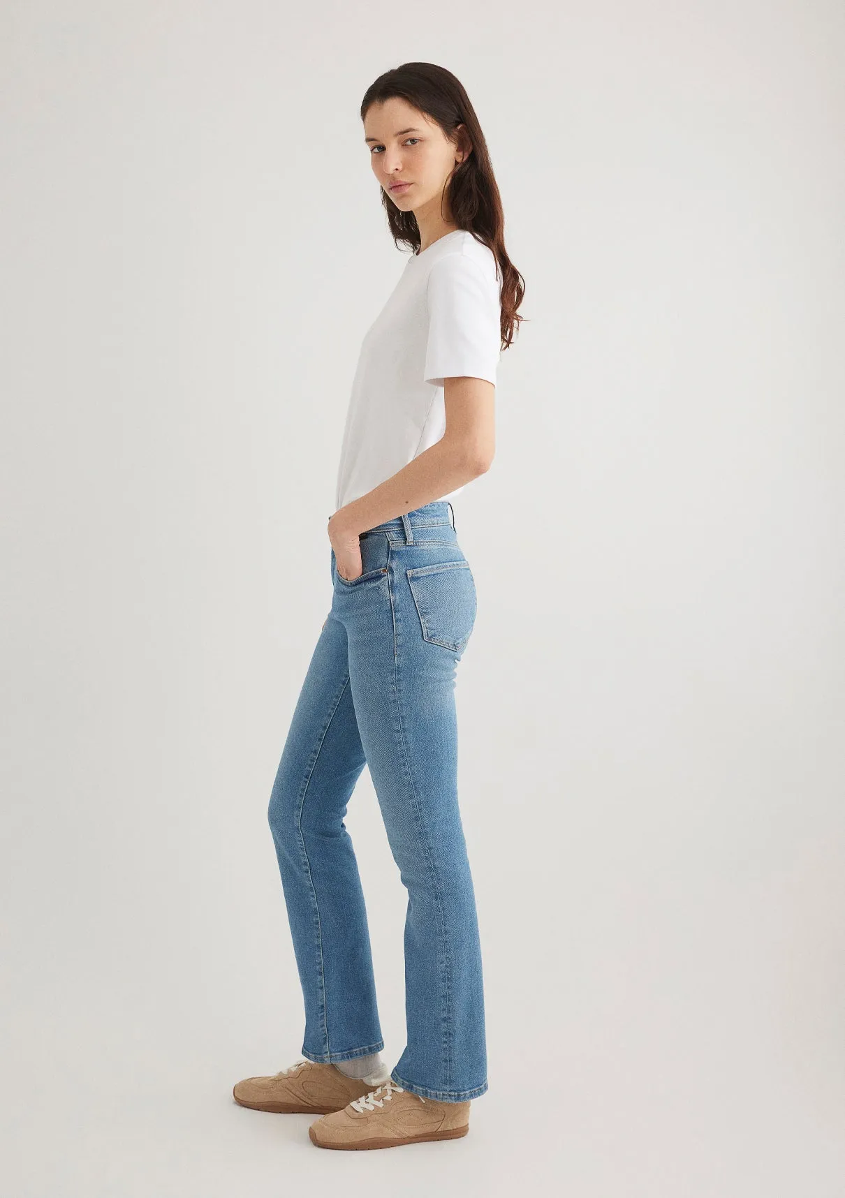 CASUAL SHORT SLEEVE CREW NECK T-SHIRT IN WHITE sold by Mavi product image thumbnail 3