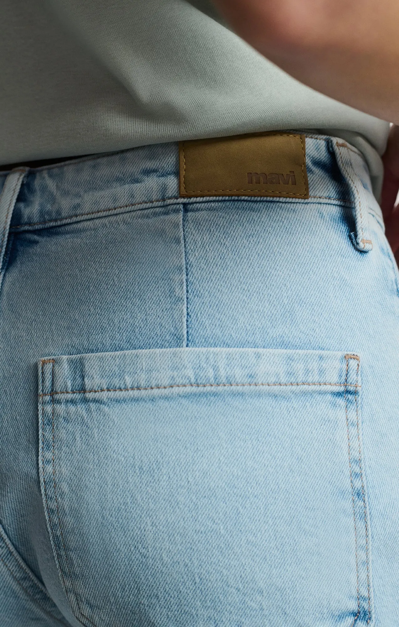 ERIN MARINE SHORTS IN BLEACHED 90's sold by Mavi product image thumbnail 4