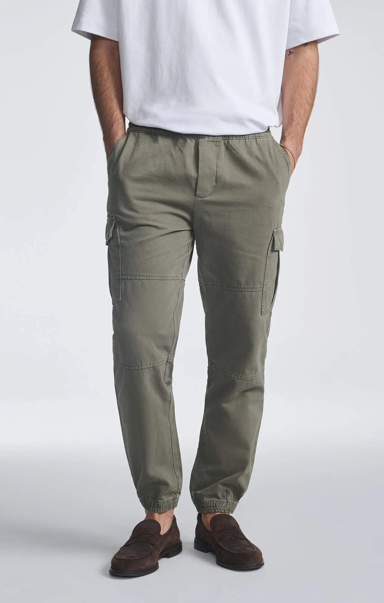 DOUBLE POCKET CUFFED CARGO PANTS IN SMOKEY OLIVE sold by Mavi product image thumbnail 3