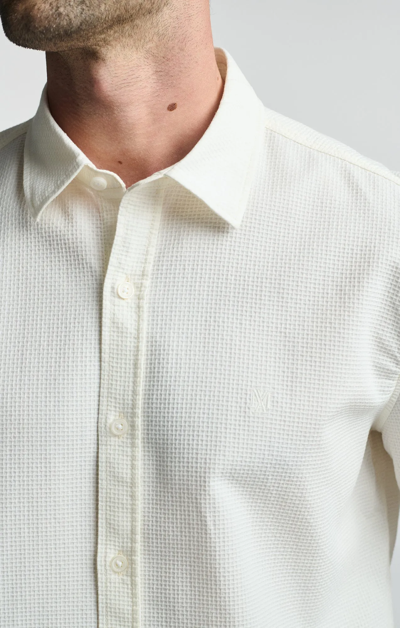 LONG SLEEVE BUTTON-UP SHIRT IN ANTIQUE WHITE sold by Mavi product image thumbnail 5