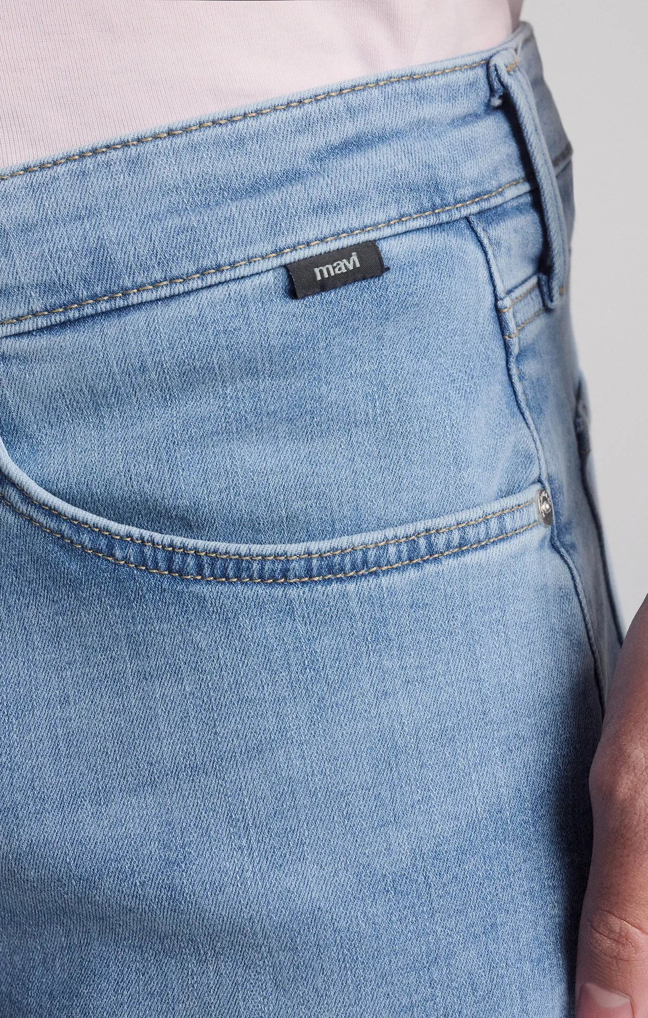 JAKE SLIM LEG IN LIGHT BRUSHED WILLIAMSBURG sold by Mavi product image thumbnail 5