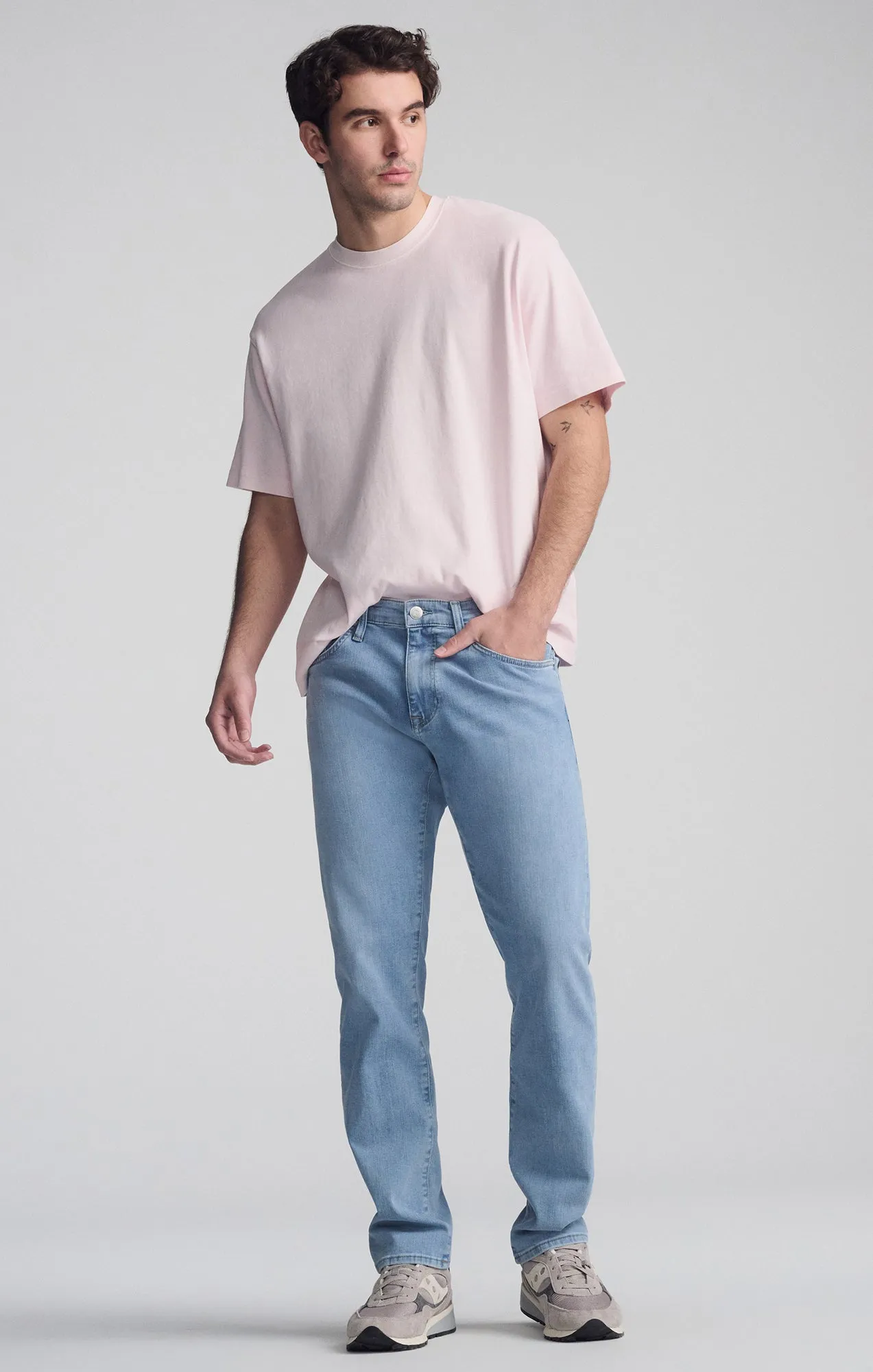 JAKE SLIM LEG IN LIGHT BRUSHED WILLIAMSBURG sold by Mavi