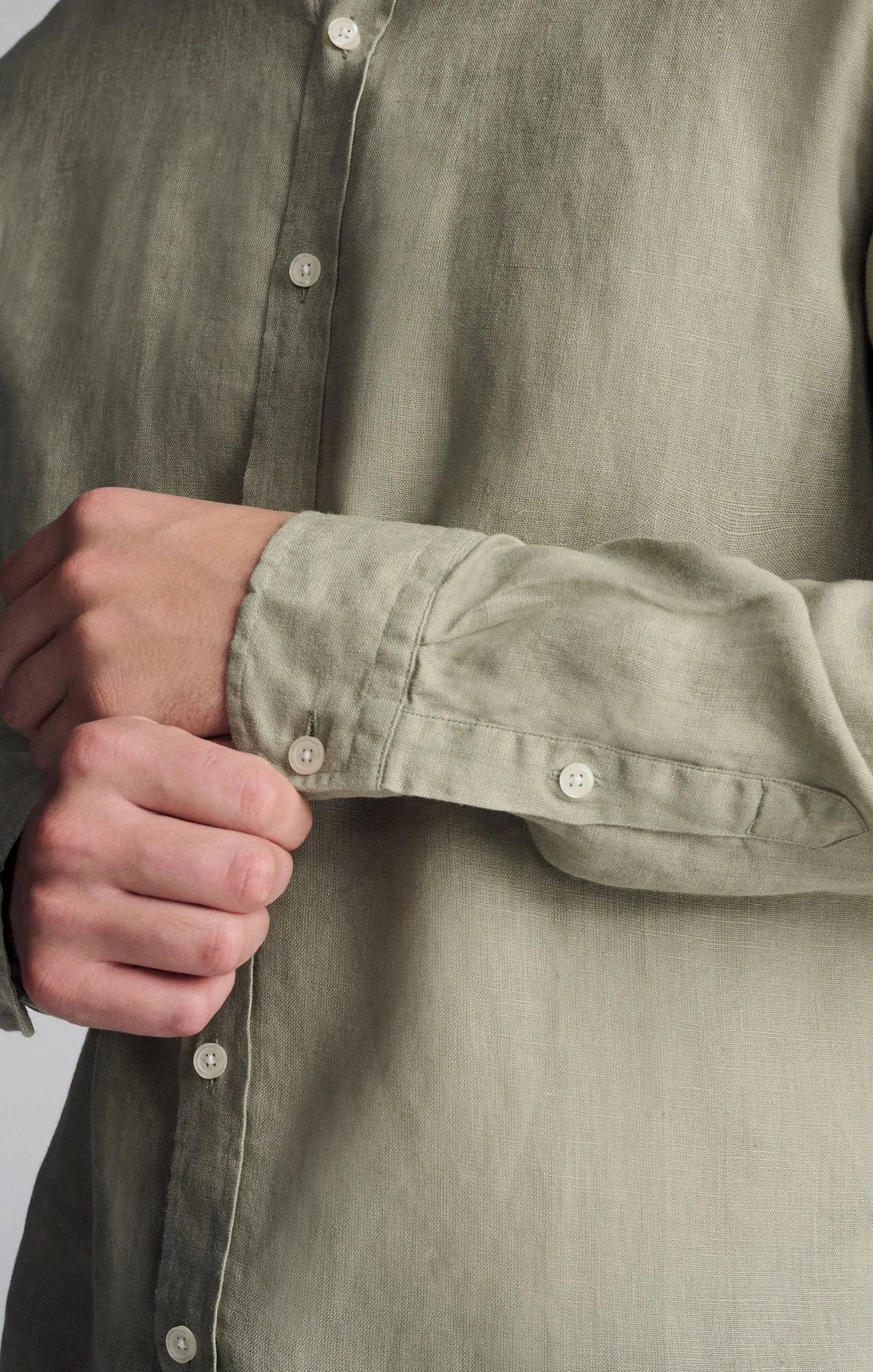 LINEN LONG SLEEVE BUTTON-UP SHIRT IN SEAGRASS sold by Mavi product image thumbnail 3