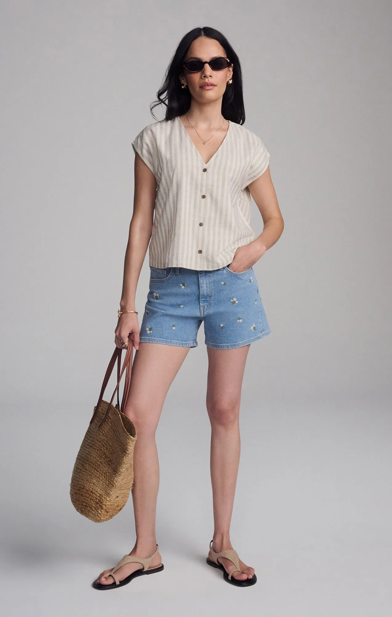 V-NECK SHORT SLEEVE BUTTON SHIRT IN BLACK STRIPE sold by Mavi product image thumbnail 2