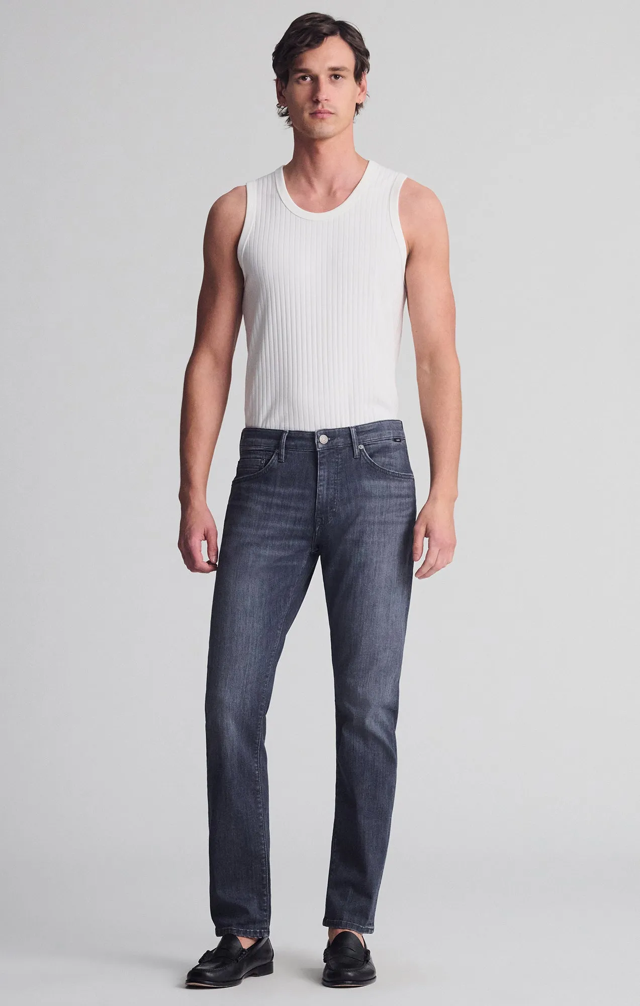 JAKE SLIM LEG IN DARK SMOKE WILLIAMSBURG sold by Mavi