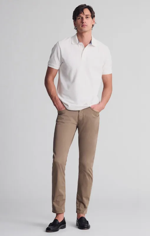 MARCUS SLIM STRAIGHT LEG IN COFFEE CITY SMART sold by Mavi