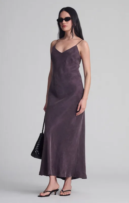 V-NECK TENCEL™ MAXI DRESS IN PLUM PERFECT sold by Mavi