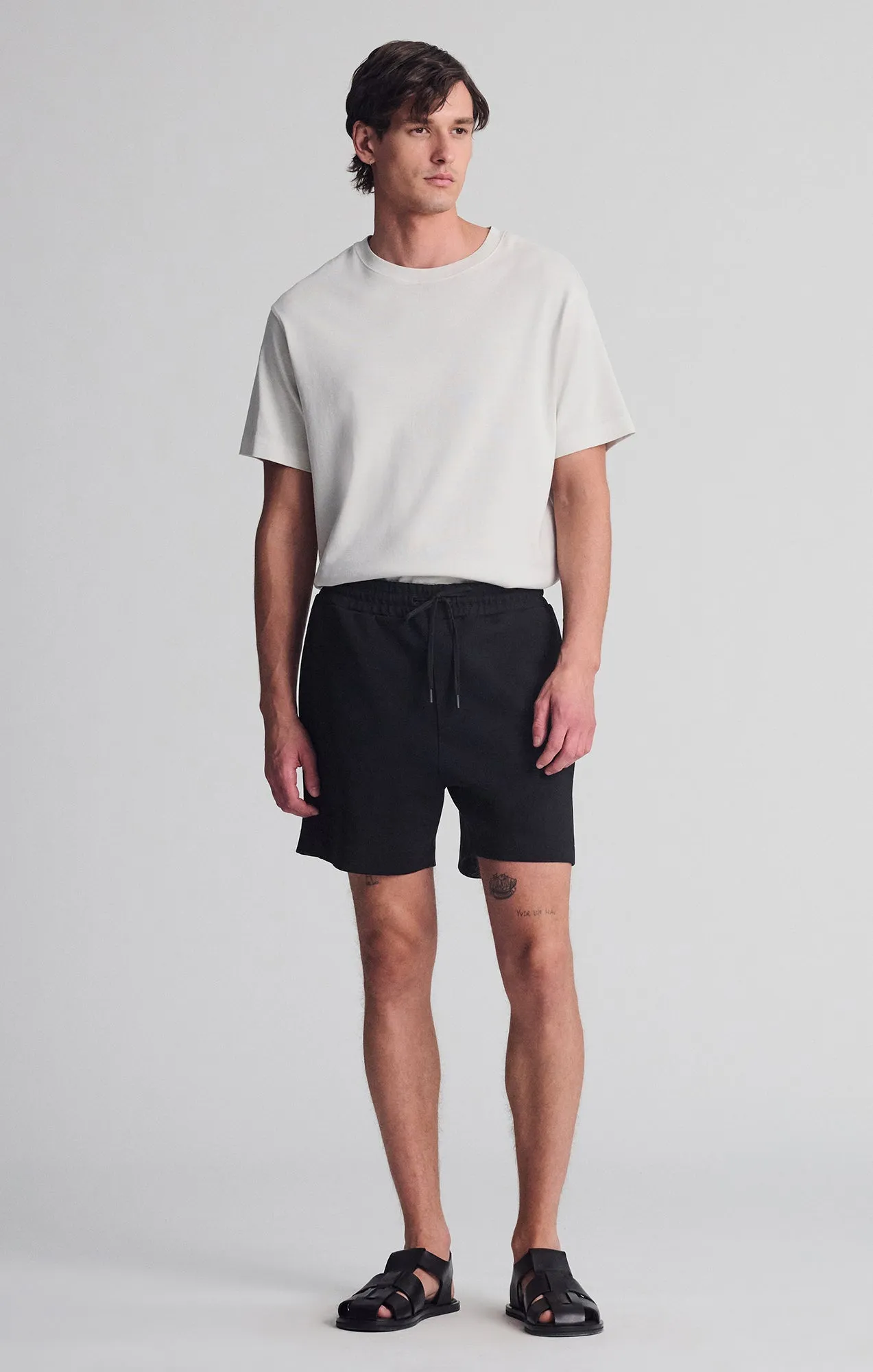DRAWSTRING SHORTS IN BLACK sold by Mavi