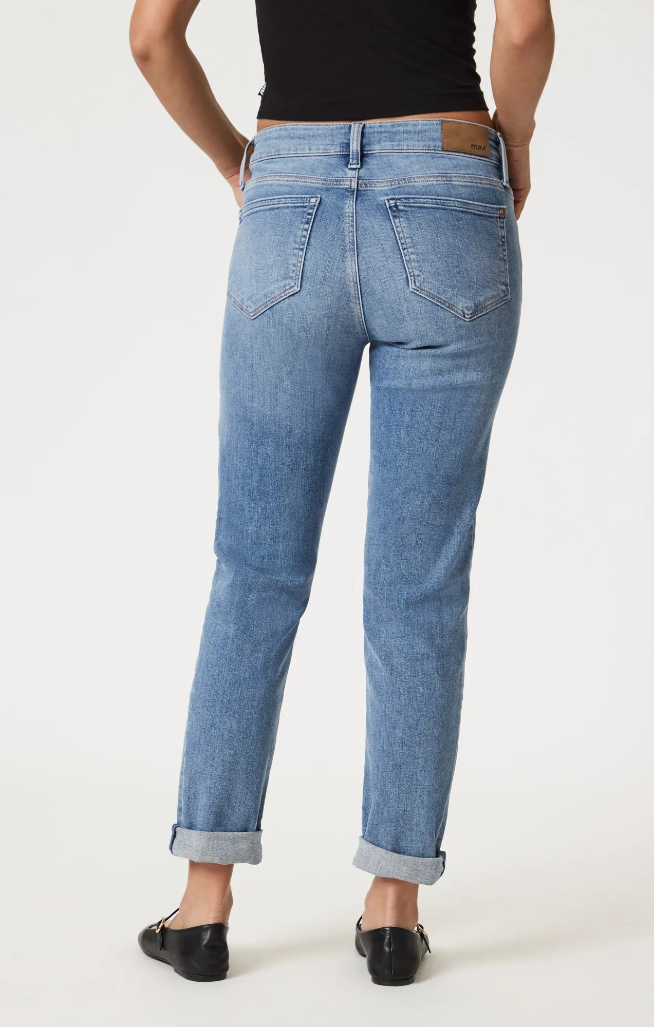 EMMA SLIM BOYFRIEND IN LIGHT BRUSHED FLEX BLUE sold by Mavi product image thumbnail 5