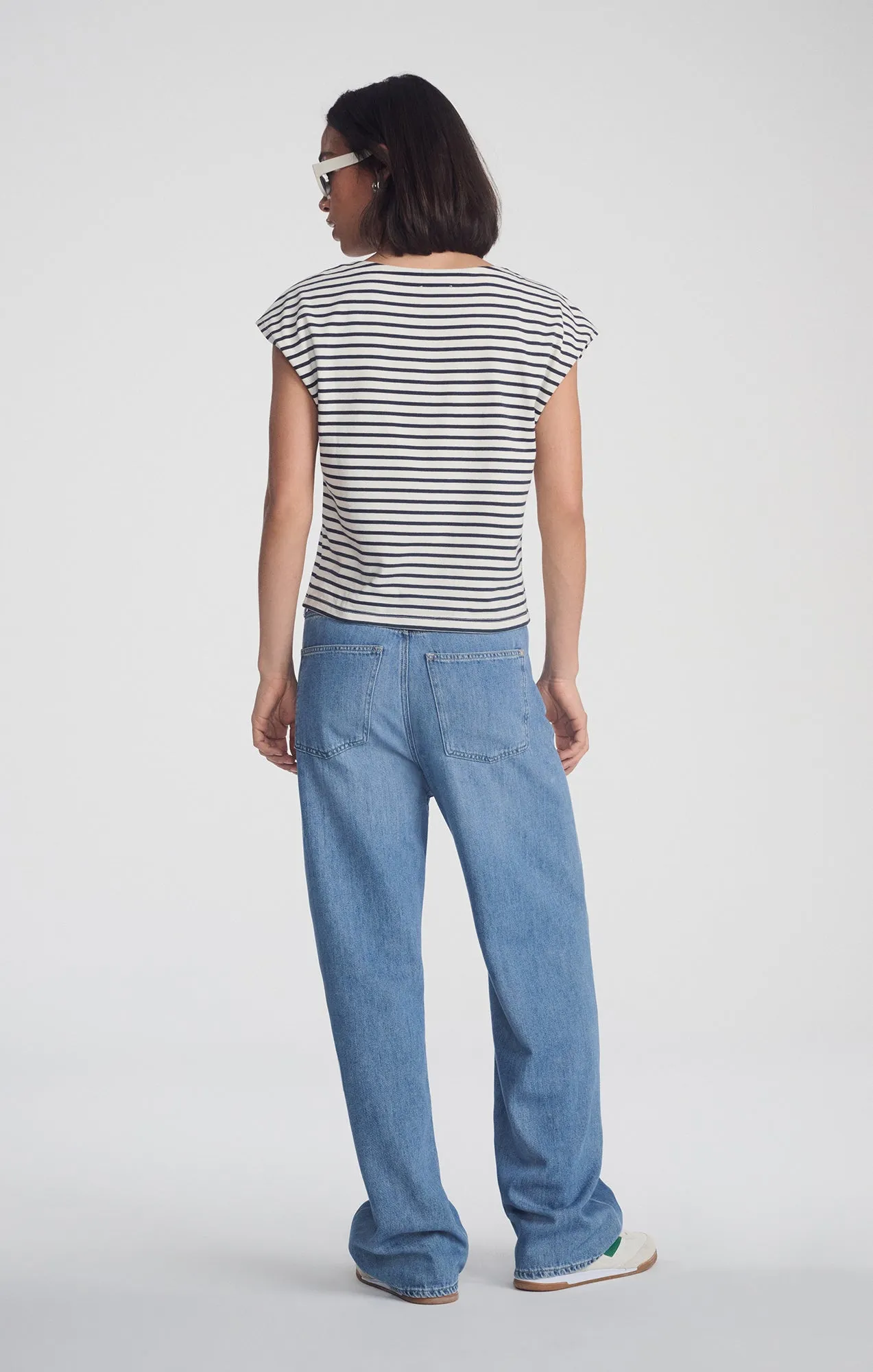 BOAT NECK SLEEVELESS SHIRT IN NAVY BLAZER STRIPE sold by Mavi product image thumbnail 4