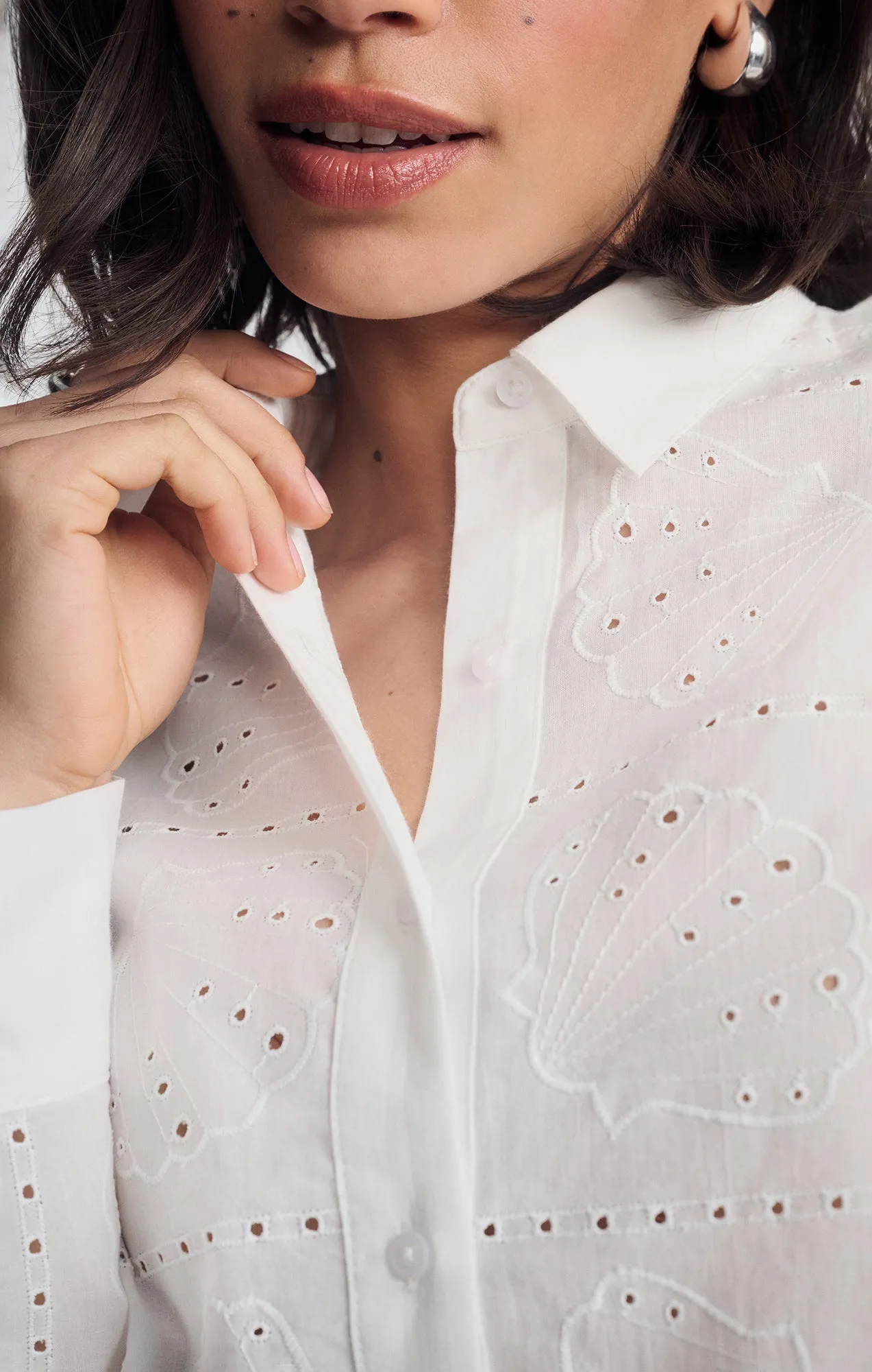 EYELET BUTTON-UP SHIRT IN WHITE sold by Mavi product image thumbnail 4