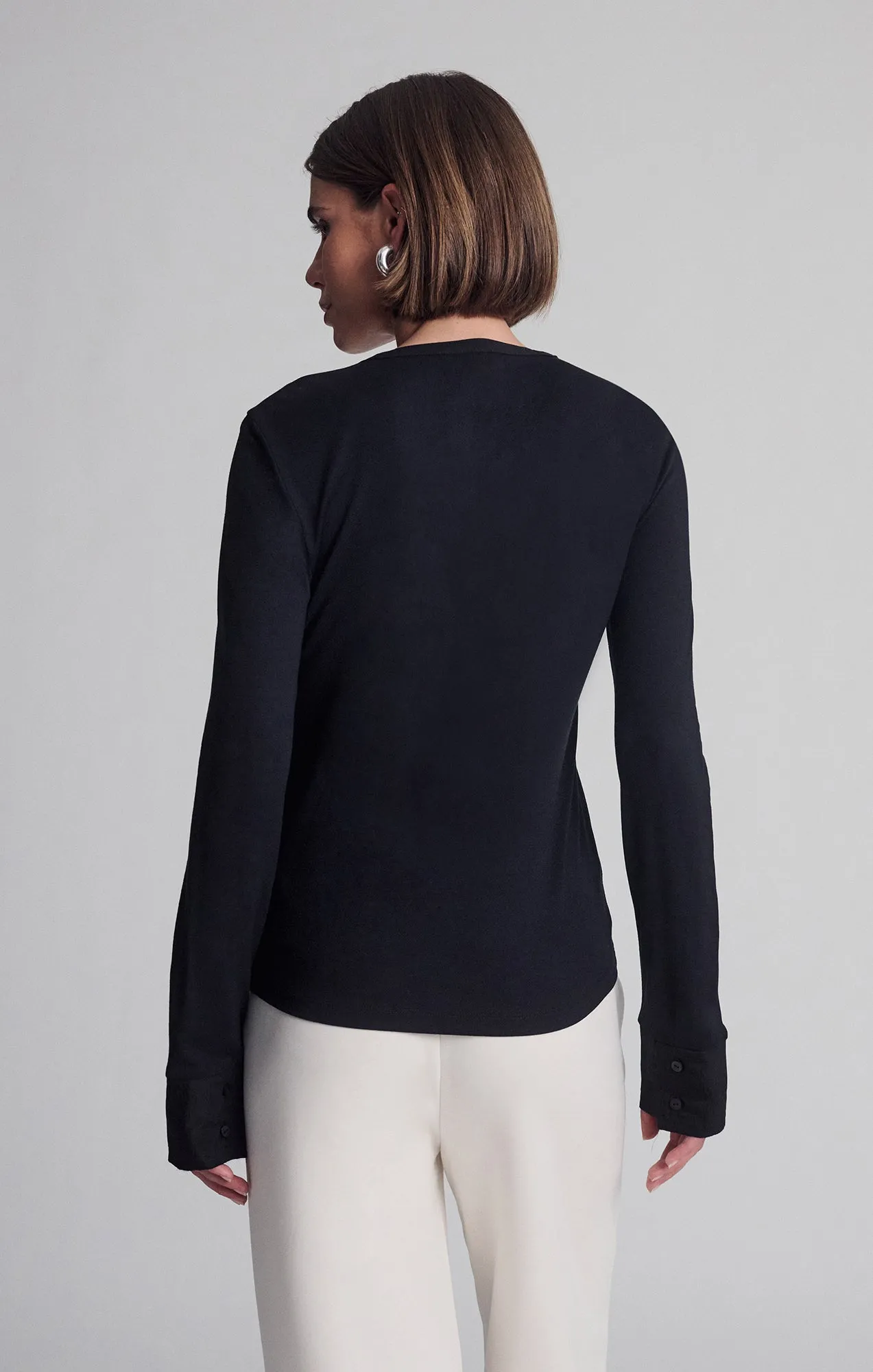 LONG SLEEVE BUTTON T-SHIRT IN BLACK sold by Mavi product image thumbnail 4