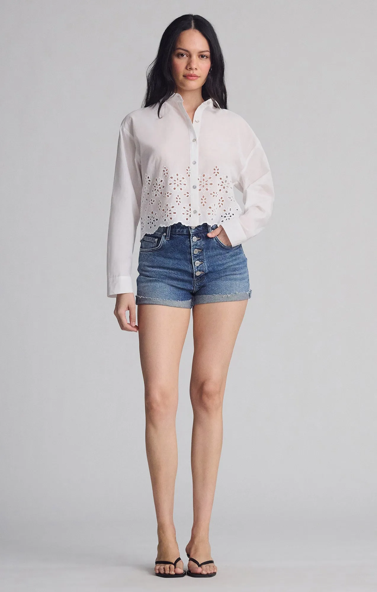 CROPPED EYELET EMBROIDERY SHIRT IN WHITE sold by Mavi product image thumbnail 4