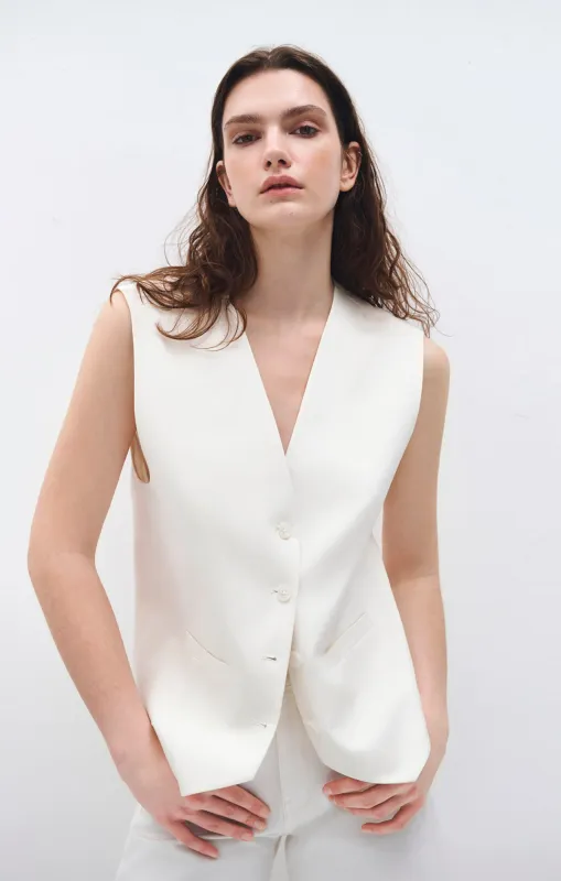 BUTTON VEST IN ANTIQUE WHITE made by Mavi