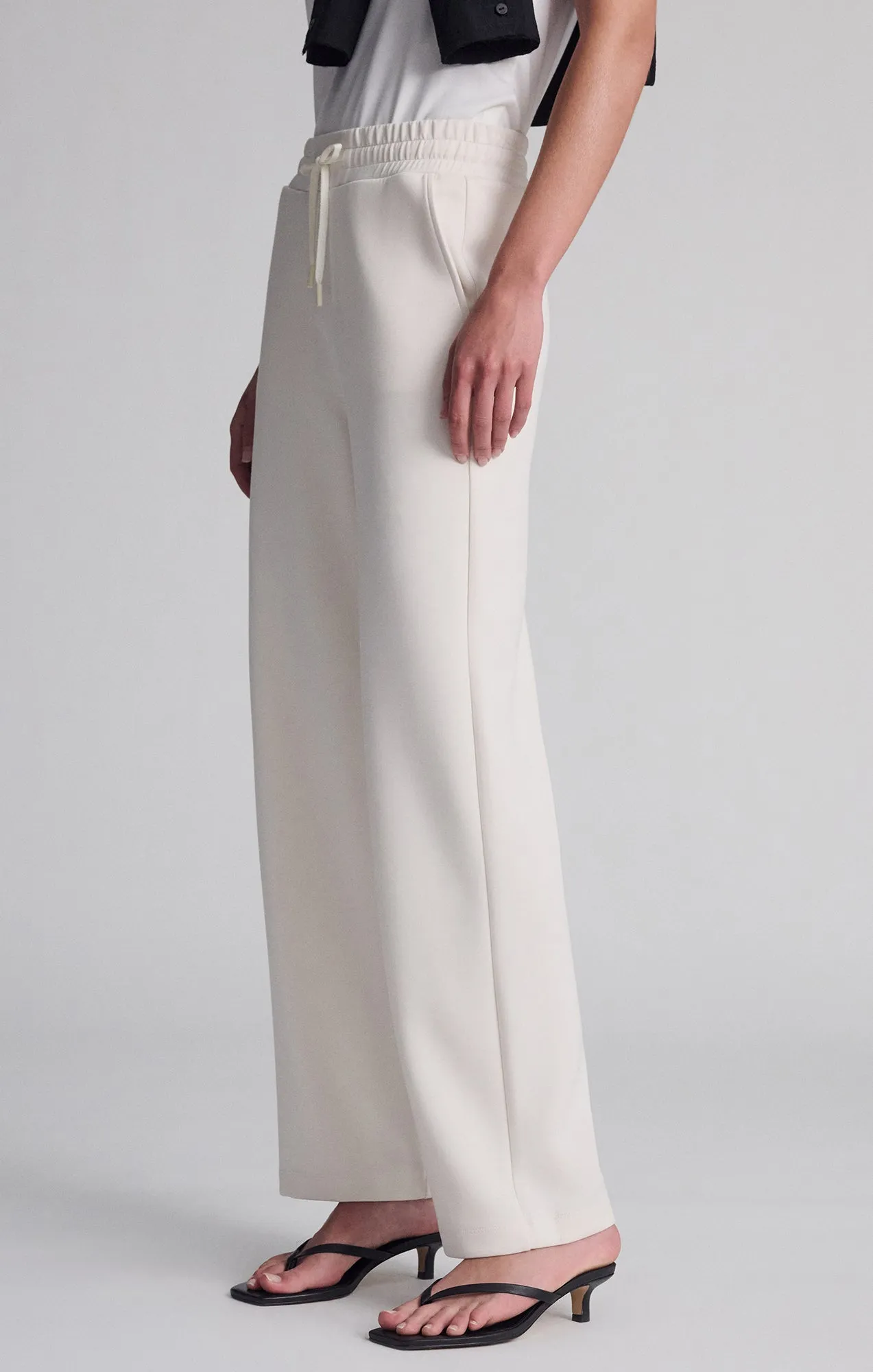 SPORTY LUXE TENCEL™ PANTS IN COCONUT MILK sold by Mavi product image thumbnail 5