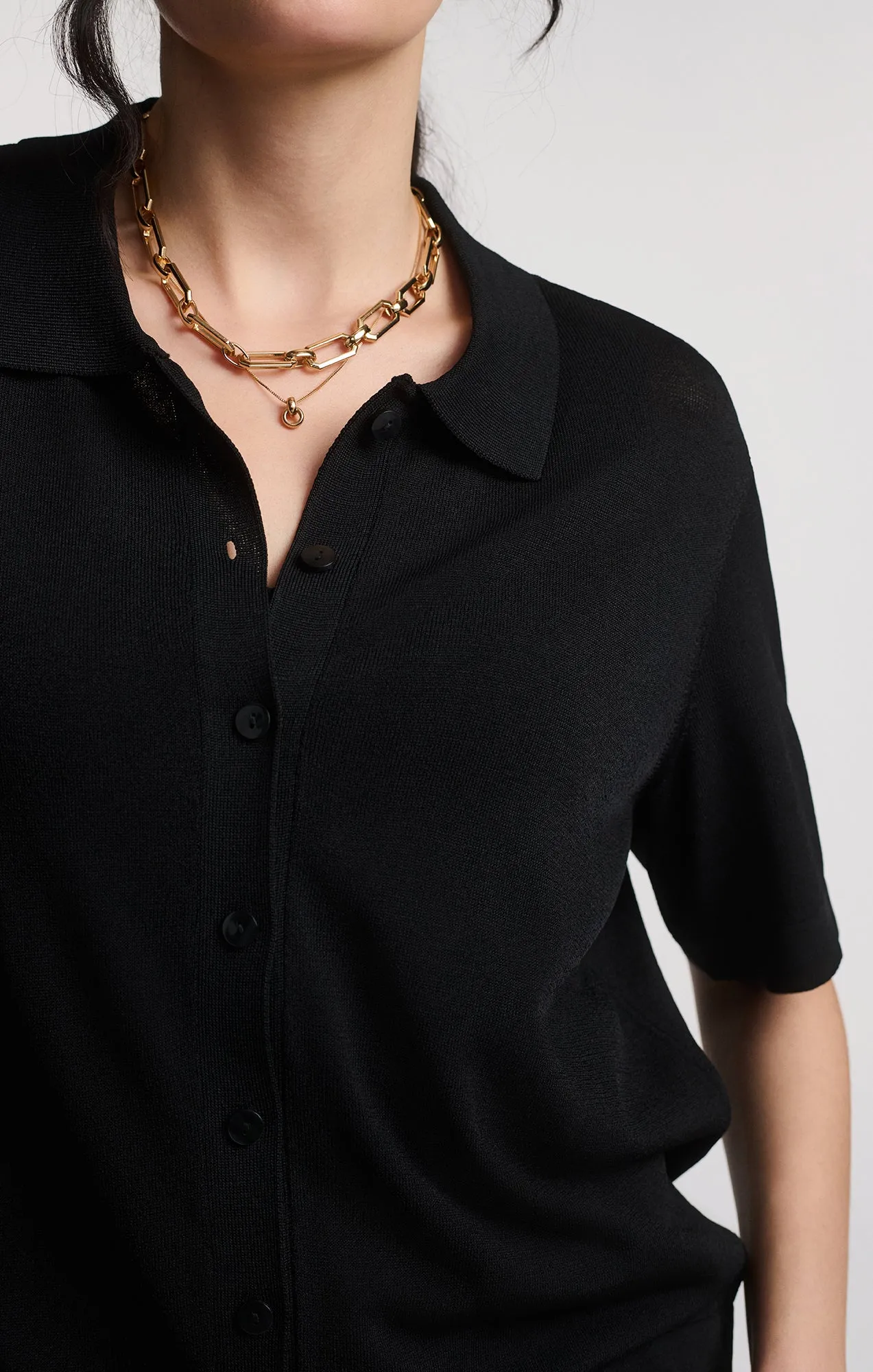 SHORT SLEEVE POLO CARDIGAN IN BLACK sold by Mavi product image thumbnail 3