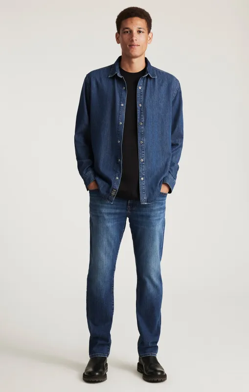 ZACH STRAIGHT LEG IN NIGHT SKY WILLIAMSBURG sold by Mavi