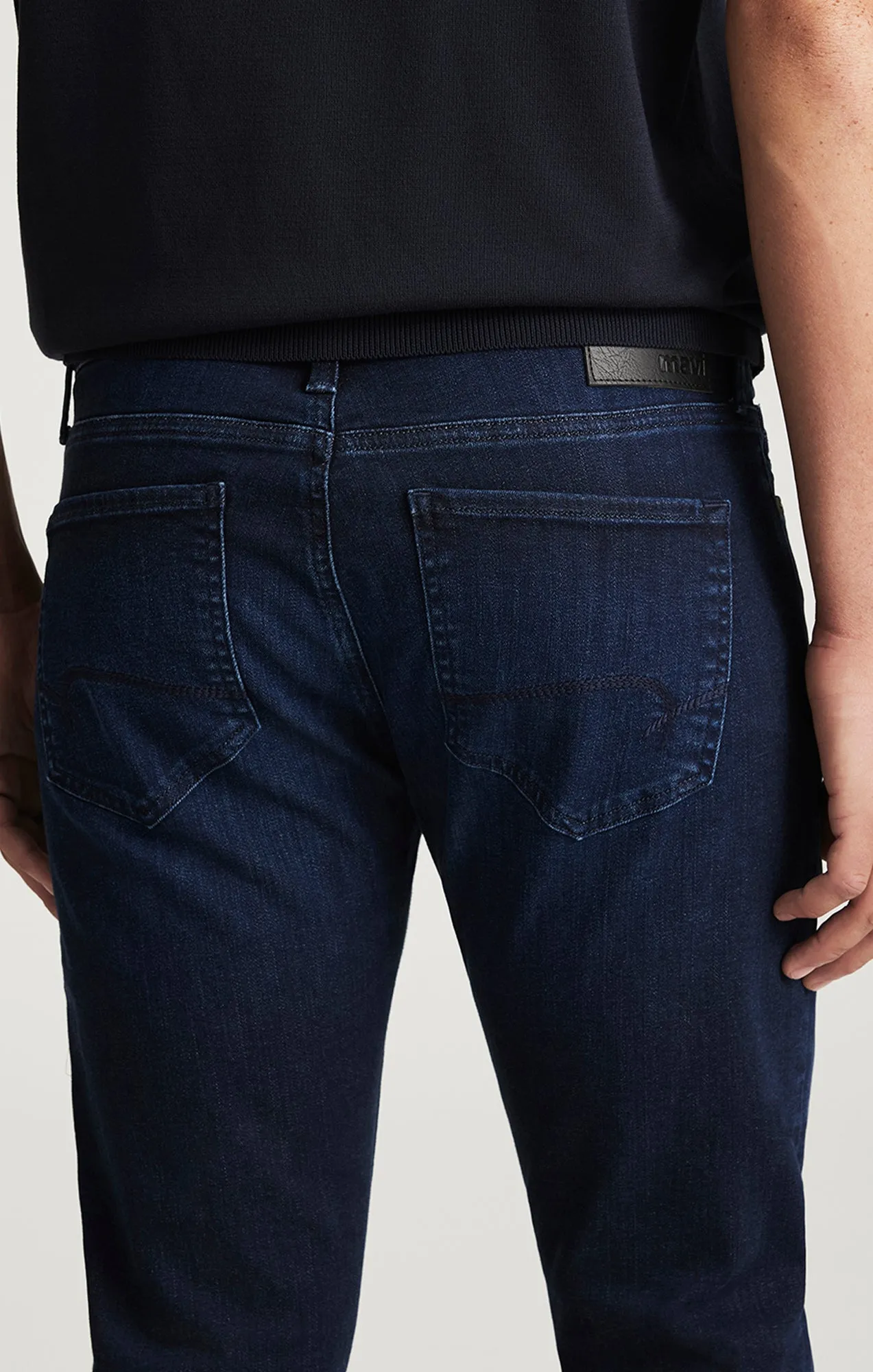 JAKE SLIM LEG IN DEEP BRUSHED WILLIAMSBURG sold by Mavi product image thumbnail 5