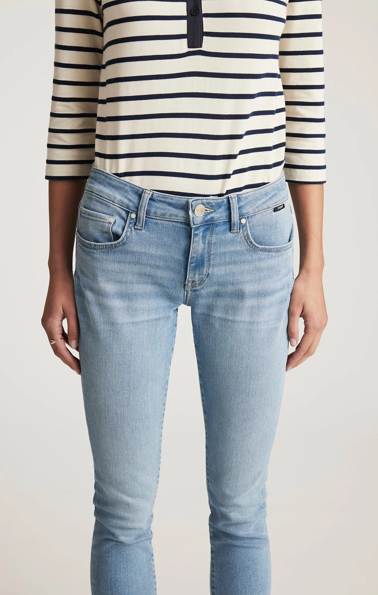 ALEXA SKINNY IN BLEACHED TRIBECA sold by Mavi product image thumbnail 5