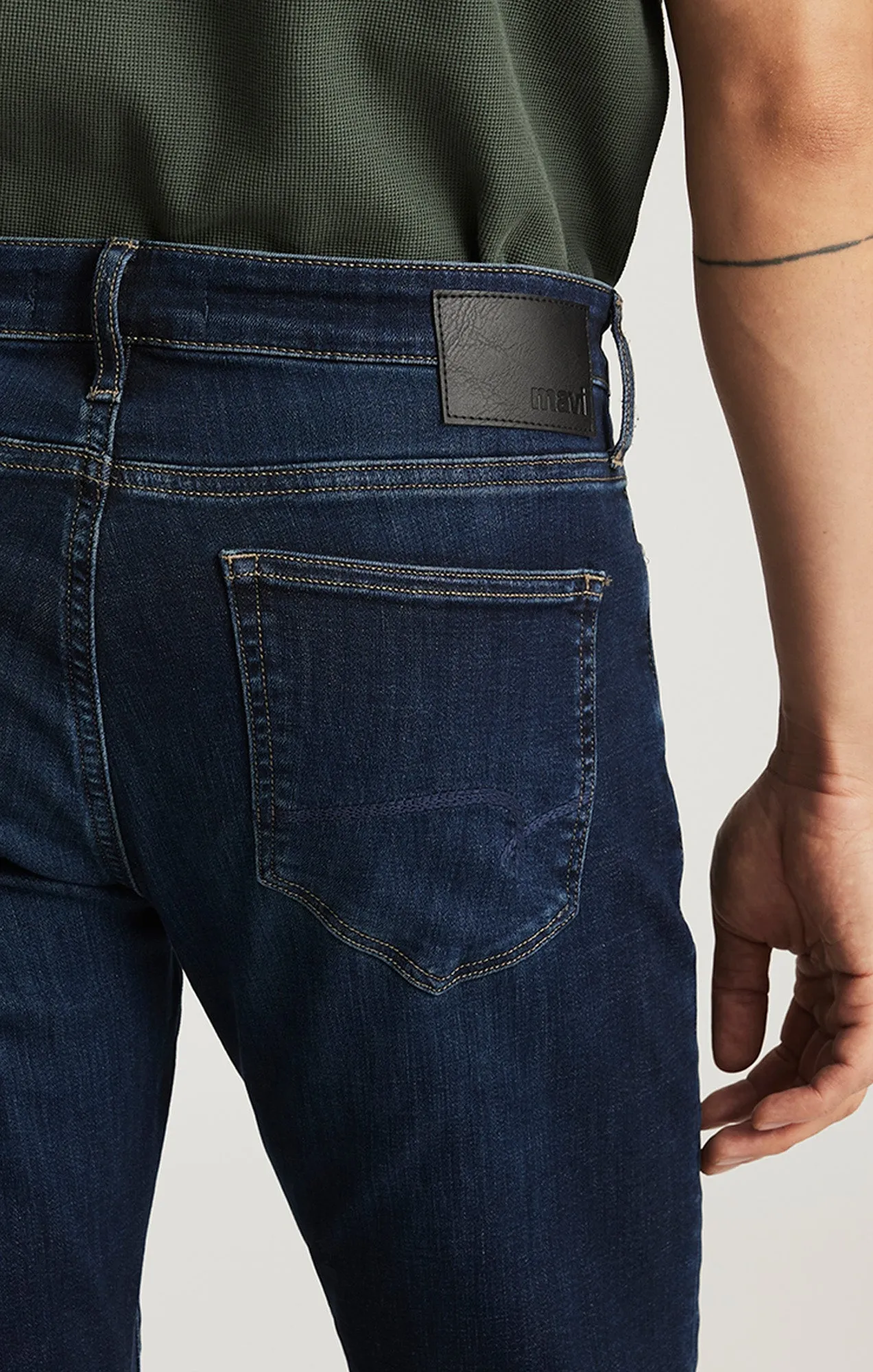 JAKE SLIM LEG IN MIDNIGHT BRUSHED FEATHER BLUE sold by Mavi product image thumbnail 5