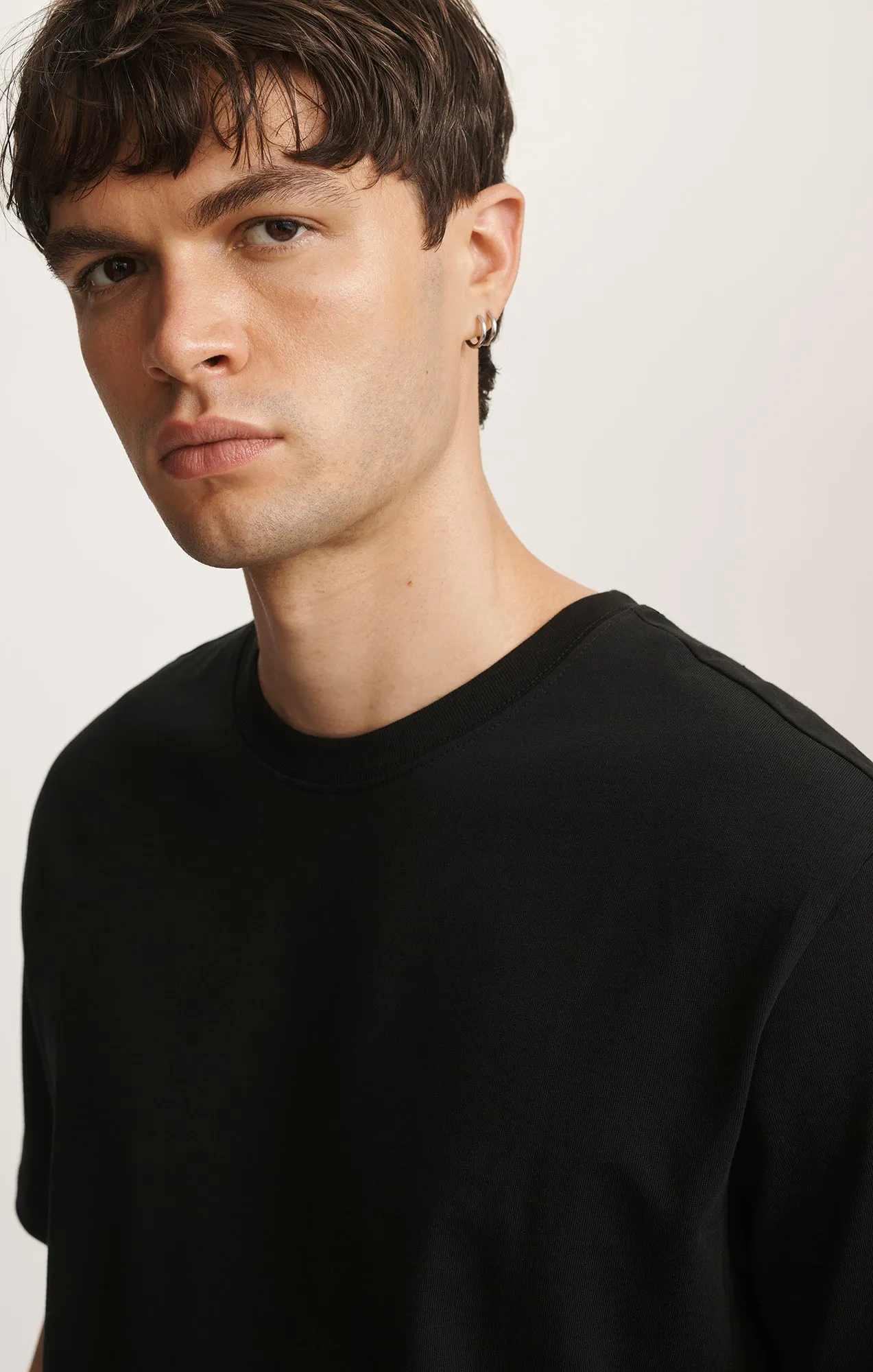 BASIC SHORT SLEEVE T-SHIRT IN BLACK sold by Mavi product image thumbnail 3