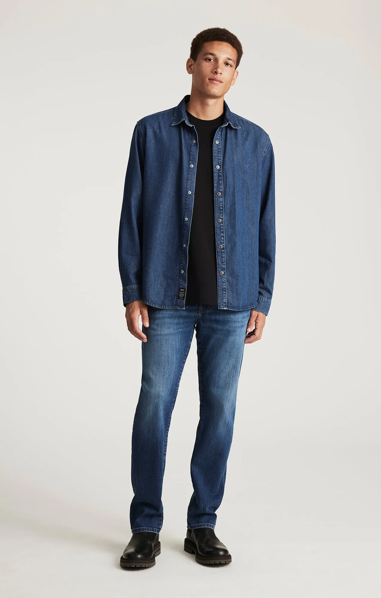 SHORT SLEEVE CREW NECK T-SHIRT IN BLACK sold by Mavi product image thumbnail 5