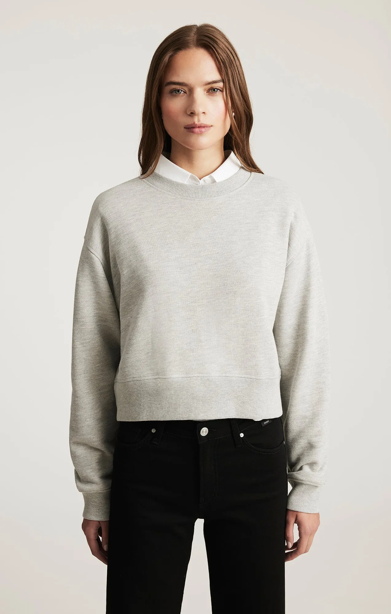 CROPPED CREW NECK SWEATSHIRT IN GREY MELANGE sold by Mavi