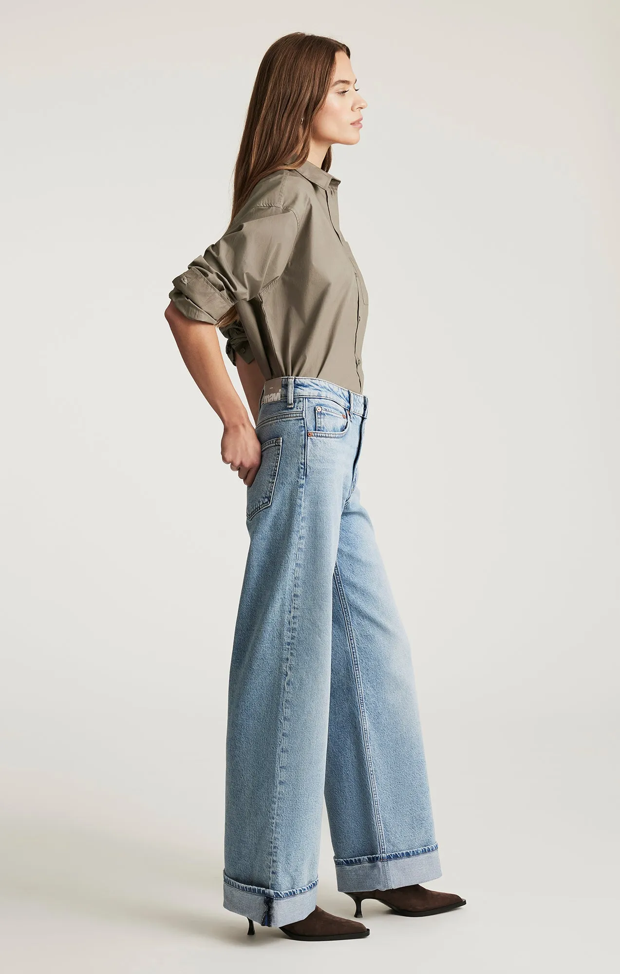 FLORIDA CUFFED WIDE LEG IN LIGHT BRUSHED CLASSIC BLUE sold by Mavi product image thumbnail 2