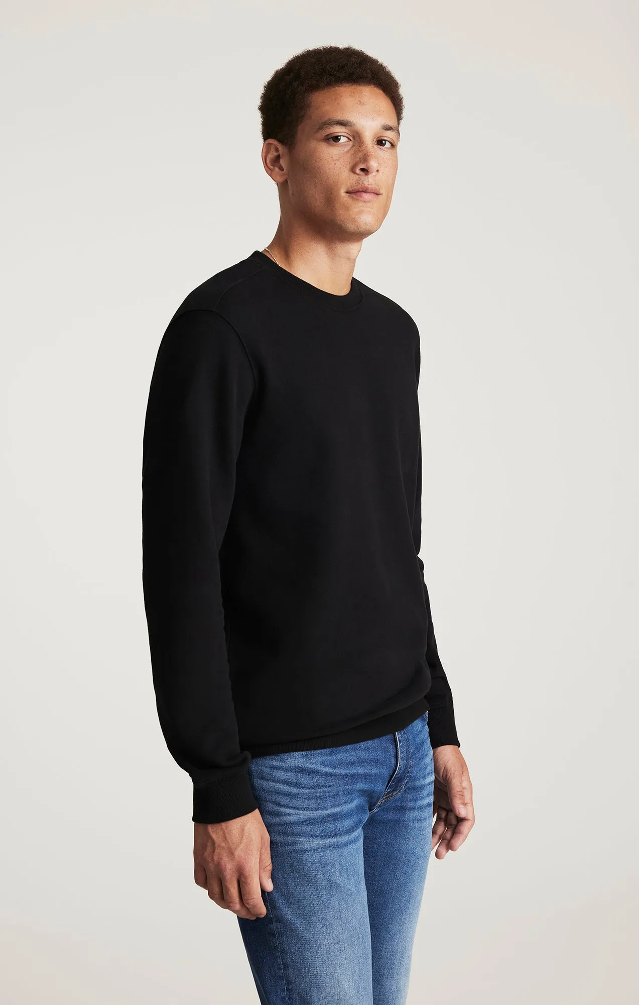 CREW NECK SWEATSHIRT IN BLACK sold by Mavi product image thumbnail 4