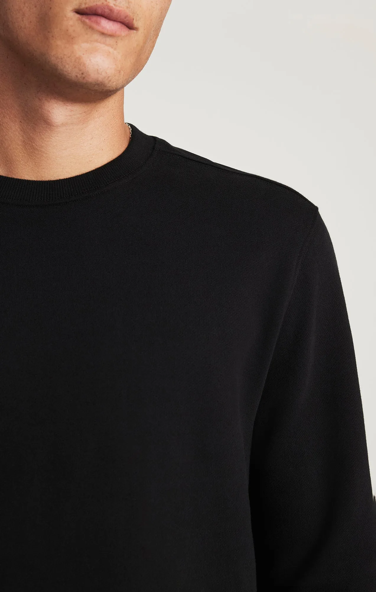 CREW NECK SWEATSHIRT IN BLACK sold by Mavi product image thumbnail 5