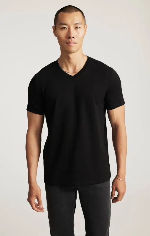 EDITION V-NECK T-SHIRT IN BLACK sold by Mavi